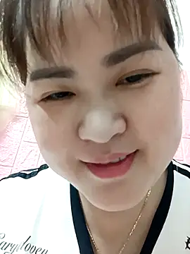 Snapshot of Kee-kimlee chatting on February 2026 02:07:02 AM Kee-kimlee online show from February 2026 02:07:02 AM