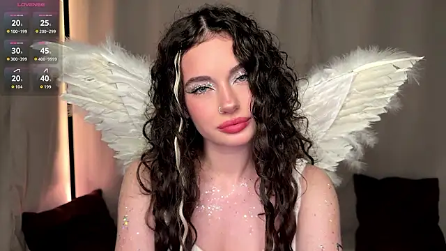 Snapshot of Moonfaairy chatting on March 2026 06:58:02 PM Moonfaairy online show from March 2026 06:58:02 PM