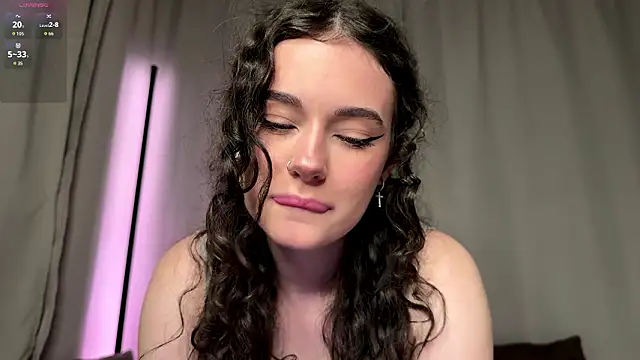 Snapshot of Moonfaairy chatting on March 2026 07:19:01 PM Moonfaairy online show from March 2026 07:19:01 PM