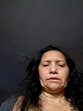 Alexamontiel  online show from February 2026 11:49:02 AM