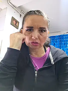 Alexamontiel  online show from February 2026 06:50:02 PM