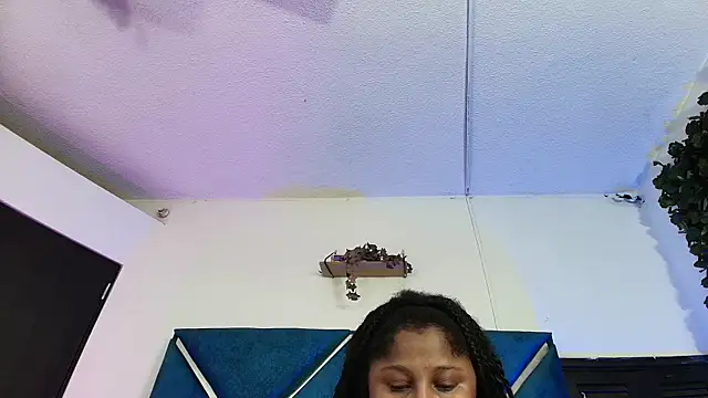 Snapshot of AlexaRousse4u chatting on April 2026 10:25:02 PM AlexaRousse4u online show from April 2026 10:25:02 PM