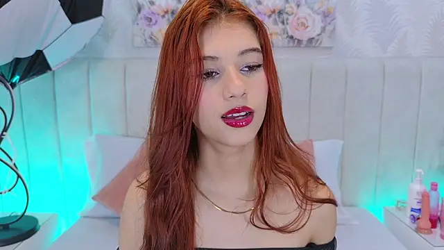 Snapshot of SaraLugo chatting on June 2026 07:55:02 PM SaraLugo online show from June 2026 07:55:02 PM