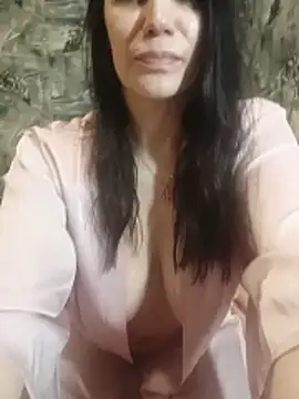 AlisaLowq online show from March 2026 06:11:02 PM