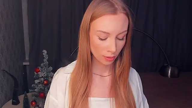 Snapshot of CarmenLipkin chatting on February 2026 10:39:01 PM CarmenLipkin online show from February 2026 10:39:01 PM