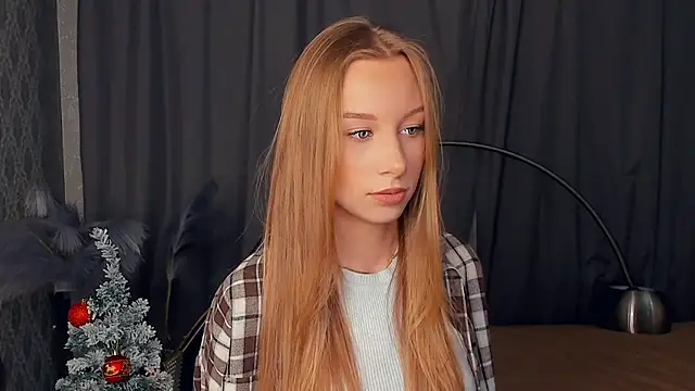 Snapshot of CarmenLipkin chatting on February 2026 09:15:02 PM CarmenLipkin online show from February 2026 09:15:02 PM