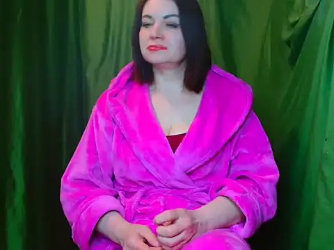 Milana9732 online show from April 2026 07:00:02 PM