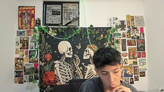 alextop  online show from February 2026 10:52:02 PM