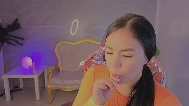 nati06 s online show from April 2026 01:12:01 PM