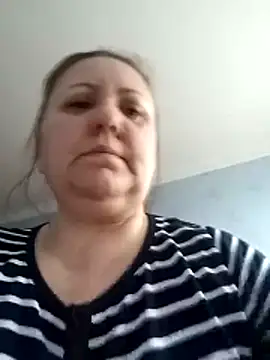 LockyCharm111 online show from February 2026 07:37:02 AM