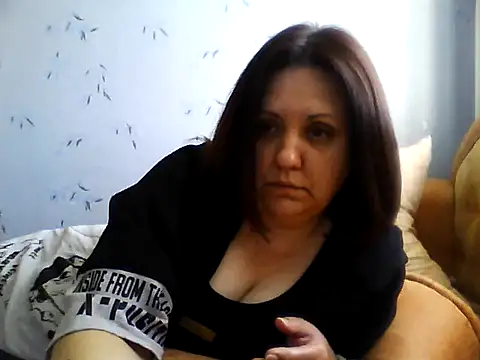 Snapshot of LockyCharm111 chatting on April 2026 08:17:01 AM LockyCharm111 online show from April 2026 08:17:01 AM