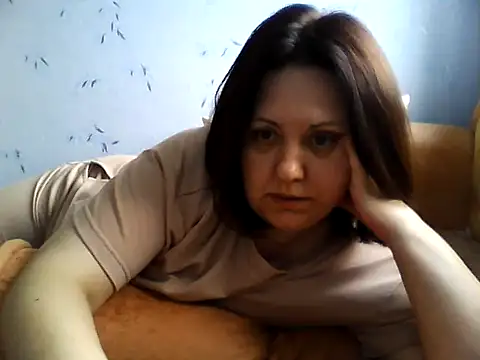 Snapshot of LockyCharm111 chatting on May 2026 04:32:02 AM LockyCharm111 online show from May 2026 04:32:02 AM