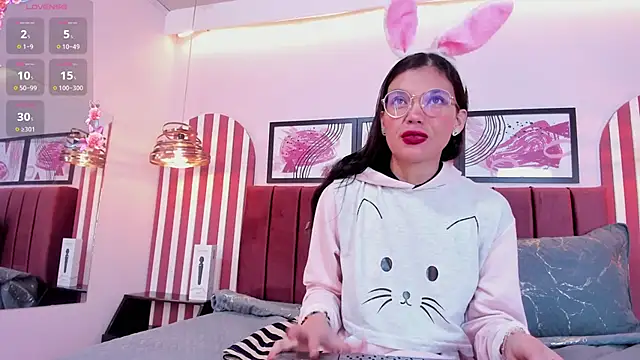 Snapshot of candice_johnss chatting on February 2026 12:23:01 PM candice johnss online show from February 2026 12:23:01 PM