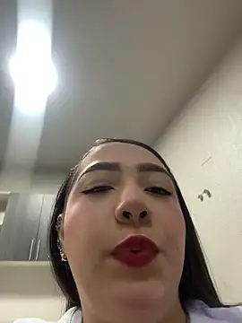 Hannah-Prada online show from May 2026 11:37:02 AM
