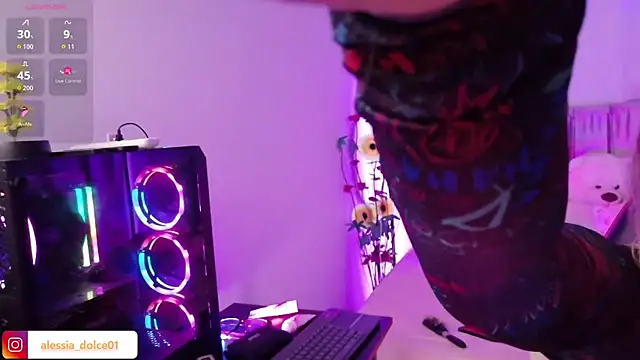 alessia dolce online show from March 2026 11:42:01 PM