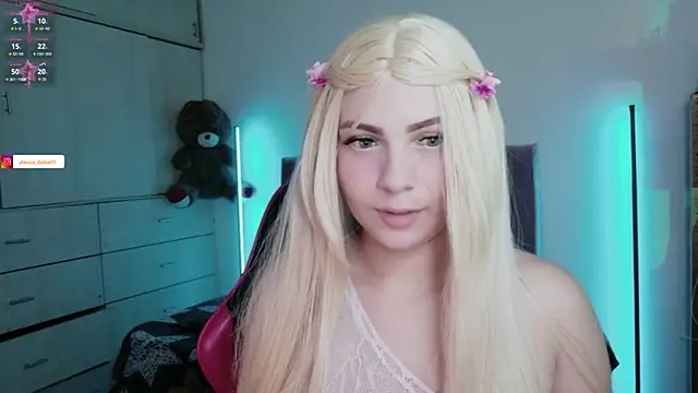 alessia dolce online show from May 2026 12:51:02 AM