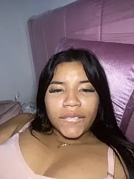 Snapshot of Lucy_strong1 chatting on February 2026 03:45:02 AM Lucy strong1 online show from February 2026 03:45:02 AM