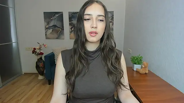 Effy Royse online show from May 2026 11:39:02 AM
