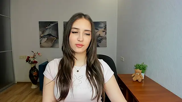 Effy Royse online show from May 2026 05:44:01 PM
