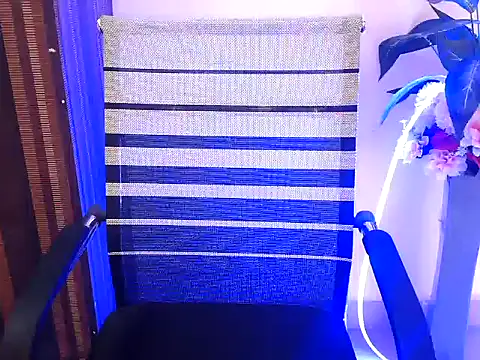 Snapshot of _chitranshi chatting on February 2026 06:09:01 AM chitranshi online show from February 2026 06:09:01 AM