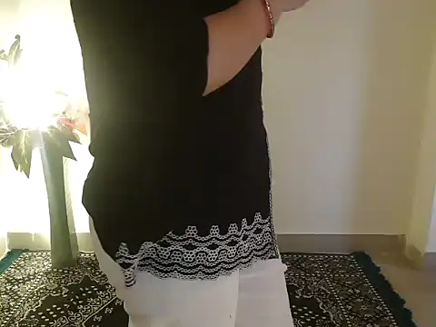  chitranshi online show from April 2026 05:57:02 AM