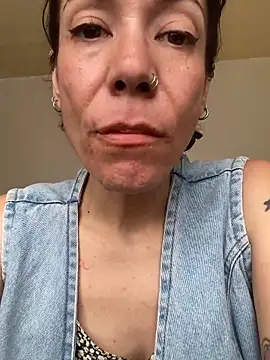 JeanneDuval8888 online show from May 2026 11:12:01 PM