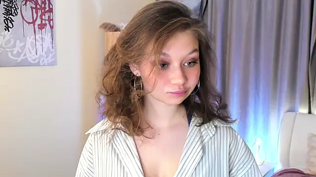 HolliBillig online show from April 2026 07:15:02 PM