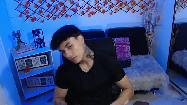 IanWest  online show from April 2026 12:09:02 PM