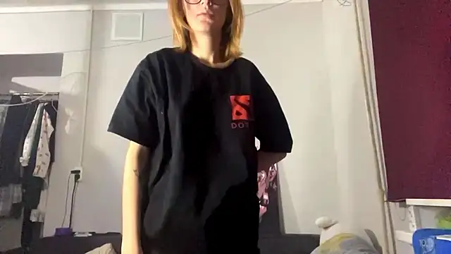 Snapshot of Sweety_Burger chatting on February 2026 04:12:02 PM Sweety Burger online show from February 2026 04:12:02 PM