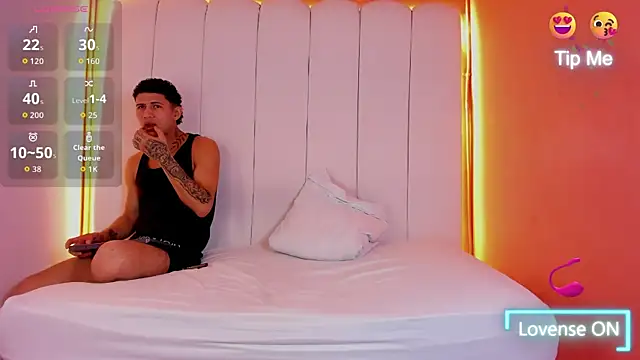 NaughtyVibes OS online show from February 2026 12:45:01 PM