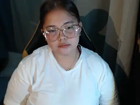 xia xoxo  online show from April 2026 12:29:02 PM