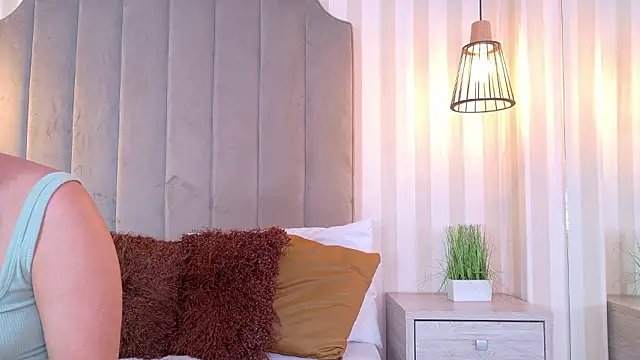 Hana Stone online show from March 2026 02:06:02 AM