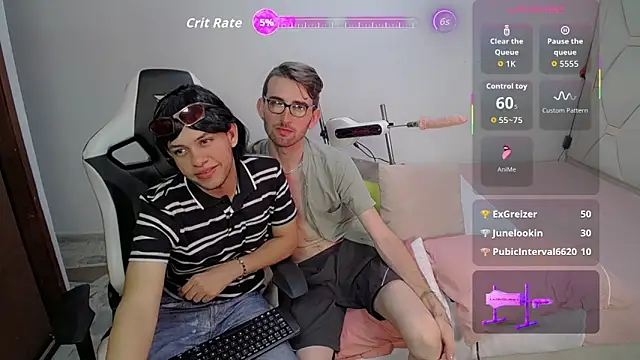 Snapshot of Top_and_bottom chatting on February 2026 08:56:01 AM Top and bottom online show from February 2026 08:56:01 AM