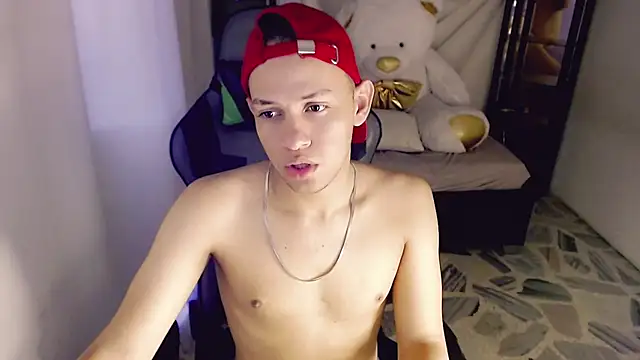 Top and bottom online show from April 2026 08:57:02 PM