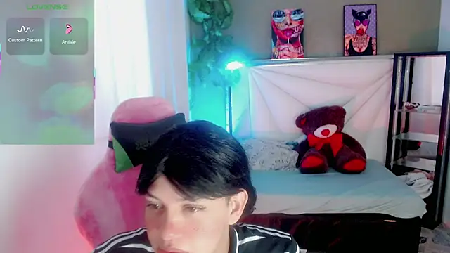 Top and bottom online show from May 2026 03:06:01 PM