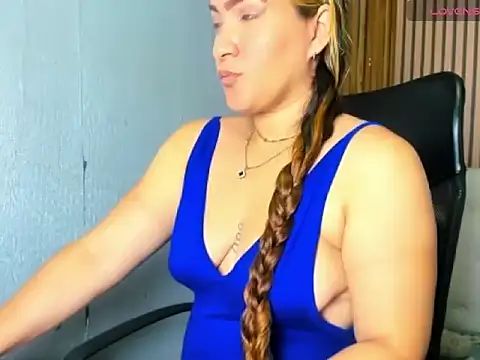 Snapshot of Jhoselinee chatting on February 2026 02:37:02 PM Jhoselinee online show from February 2026 02:37:02 PM