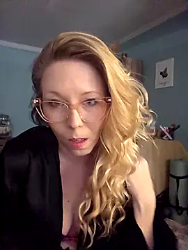 Snapshot of NikkiB653466 chatting on February 2026 07:52:01 PM NikkiB653466 online show from February 2026 07:52:01 PM