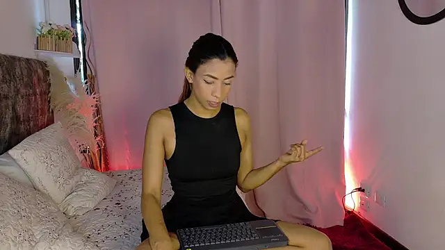 Snapshot of MelanyStone_ chatting on February 2026 01:39:02 PM MelanyStone online show from February 2026 01:39:02 PM