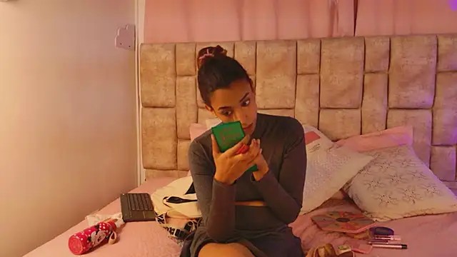 MelanyStone  online show from March 2026 01:48:02 PM