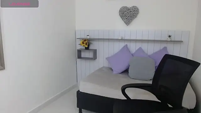 Snapshot of KeyTentation chatting on February 2026 08:17:02 PM KeyTentation online show from February 2026 08:17:02 PM