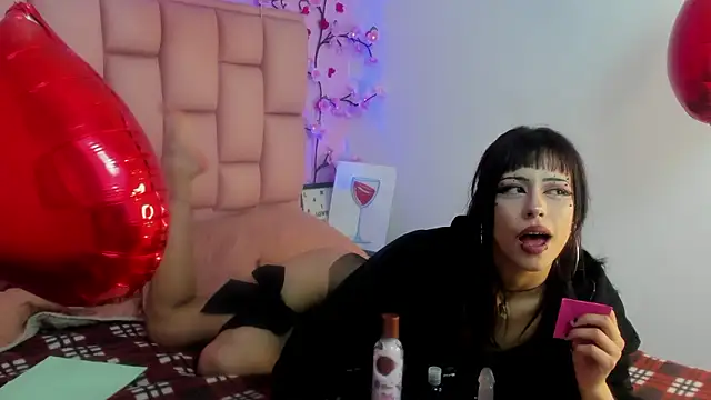 Snapshot of emma_cg chatting on February 2026 07:36:02 PM emma cg online show from February 2026 07:36:02 PM