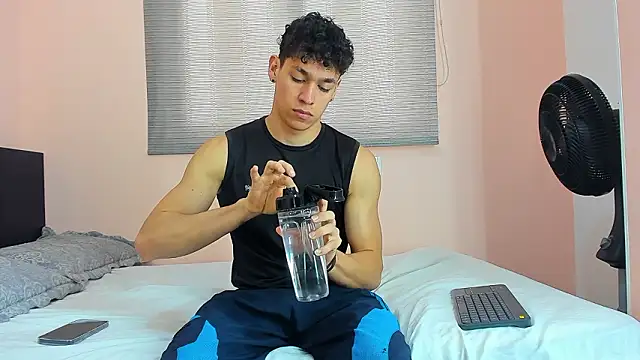 Muscle  Myke online show from February 2026 12:36:01 PM