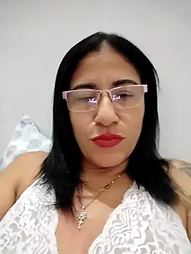 Snapshot of cardigwe chatting on April 2026 04:29:01 AM cardigwe online show from April 2026 04:29:01 AM