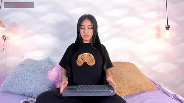 vaelina angels online show from February 2026 07:05:01 AM