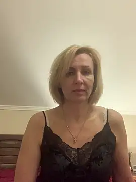 Snapshot of VeltaMur975 chatting on February 2026 07:47:02 PM VeltaMur975 online show from February 2026 07:47:02 PM