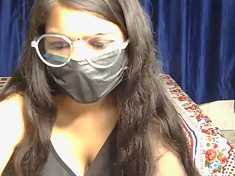 its-sarika01 online show from May 2026 06:54:02 AM
