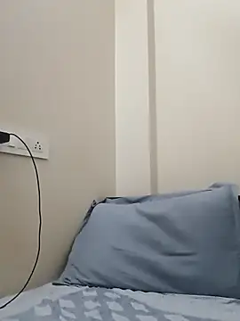 notanerd22 online show from April 2026 06:20:02 AM