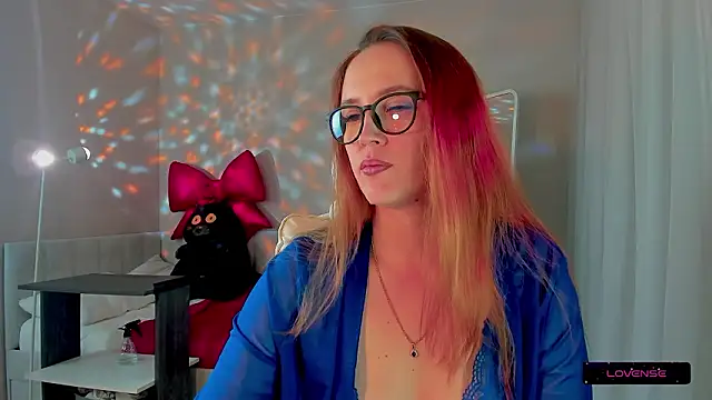 she wolf online show from February 2026 01:07:02 PM