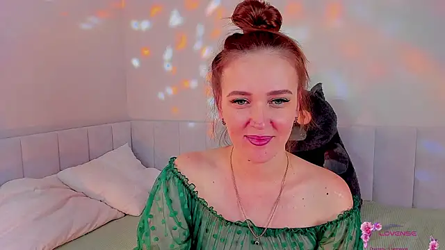 Snapshot of she_wolf chatting on March 2026 02:22:02 PM she wolf online show from March 2026 02:22:02 PM