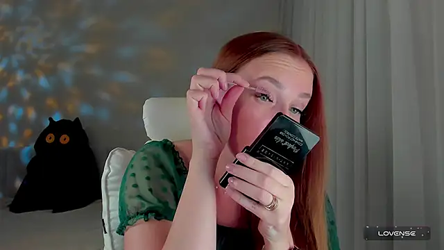 Snapshot of she_wolf chatting on April 2026 04:41:01 PM she wolf online show from April 2026 04:41:01 PM